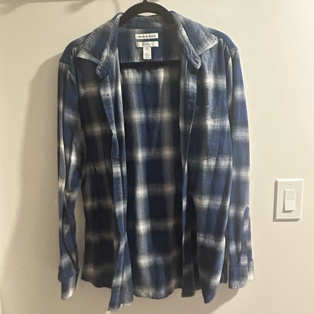 Amazon Essentials Navy and White Checkered Flannel Shirt - Picture 2 of 8